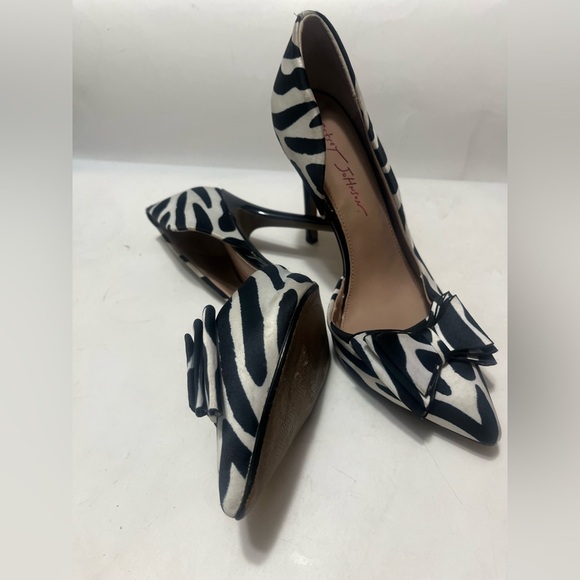 Betsey Johnson Prince D'Orsay Bow Pumps Zebra Print Sz 8.5 Women - Picture 7 of 10
